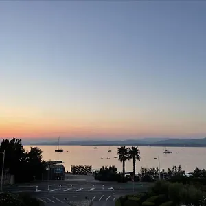 https://le-brusc.fr-provencehotel.com